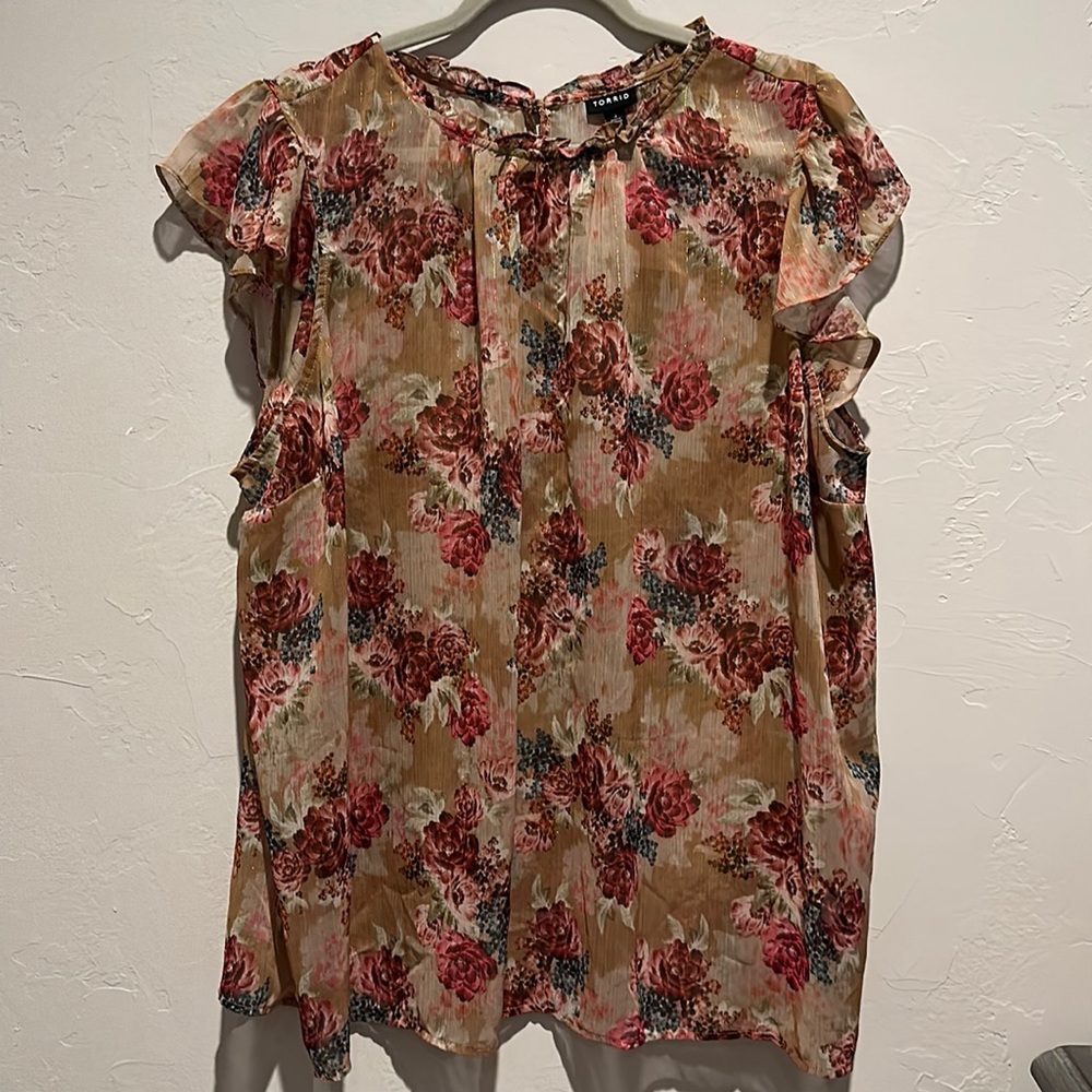 Torrid sheer floral top size 3